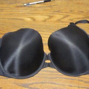 Warners 38c Black Bra